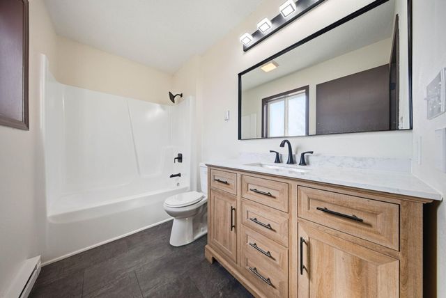 612 Newton Avenue N, Minneapolis, MN 55411