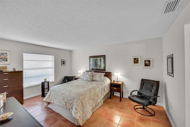 415 Buttonwood Pl, Boca Raton, FL 33431