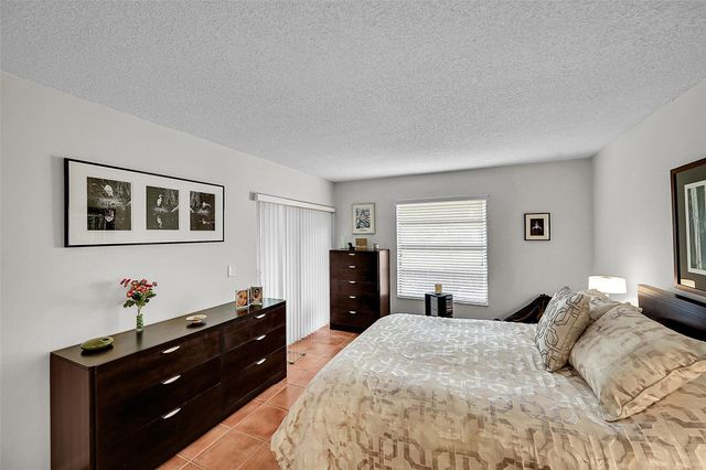 415 Buttonwood Pl, Boca Raton, FL 33431