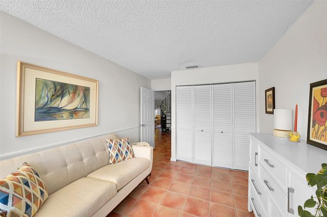 415 Buttonwood Pl, Boca Raton, FL 33431