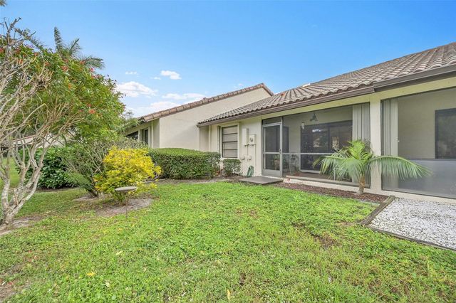 415 Buttonwood Pl, Boca Raton, FL 33431