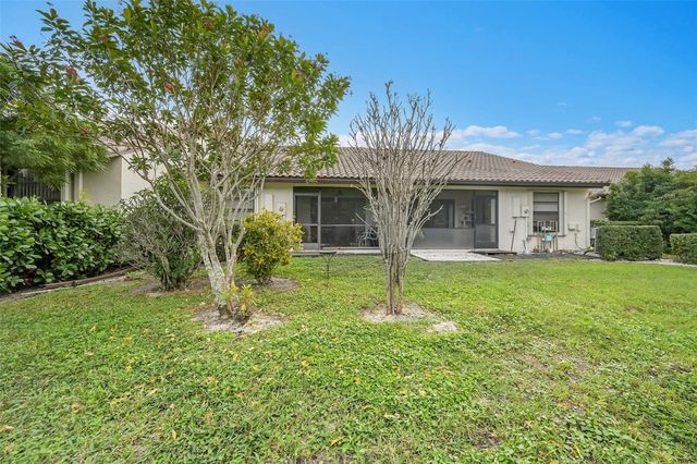 415 Buttonwood Pl, Boca Raton, FL 33431