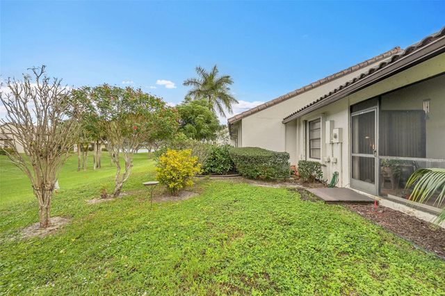 415 Buttonwood Pl, Boca Raton, FL 33431