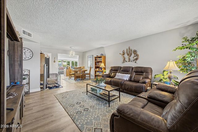 18407 N 132ND Avenue, Sun City West, AZ 85375