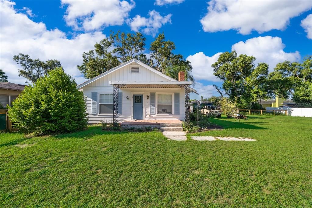 1420 E LAKEVIEW AVENUE, Eustis, FL 32726