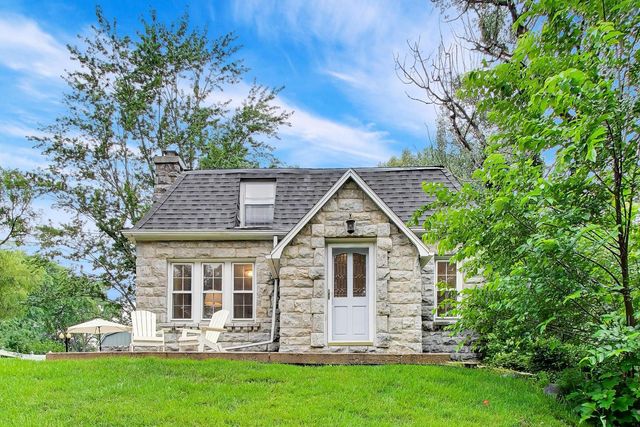 165 S Maple Street, Palatine, IL 60067