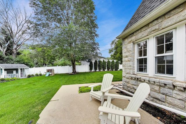 165 S Maple Street, Palatine, IL 60067
