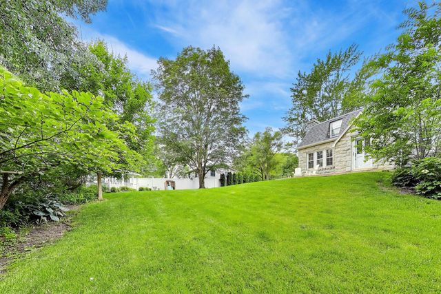 165 S Maple Street, Palatine, IL 60067