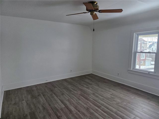 306 Spruce St, City Of But Ne, PA 16001