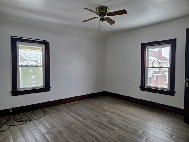 306 Spruce St, City Of But Ne, PA 16001