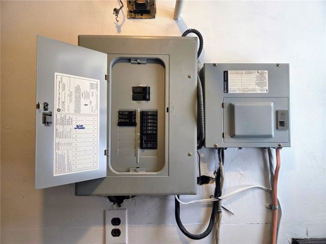 306 Spruce St, City Of But Ne, PA 16001