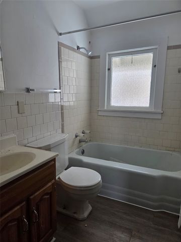 306 Spruce St, City Of But Ne, PA 16001