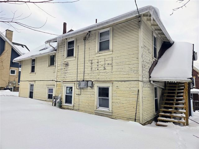 306 Spruce St, City Of But Ne, PA 16001