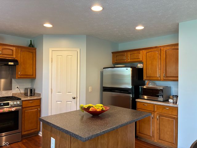 13695 Stanford Drive, Carmel, IN 46074