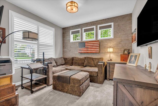 303 Terry Avenue, Rochester, MI 48307