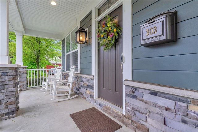 303 Terry Avenue, Rochester, MI 48307