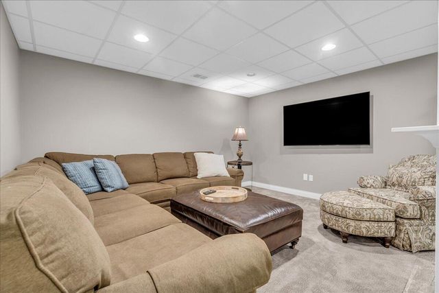 303 Terry Avenue, Rochester, MI 48307