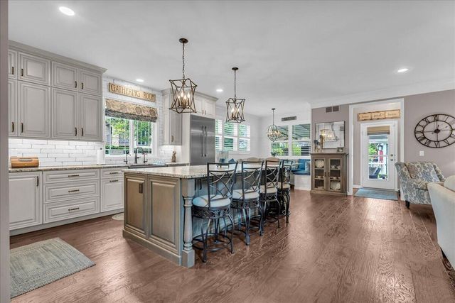 303 Terry Avenue, Rochester, MI 48307