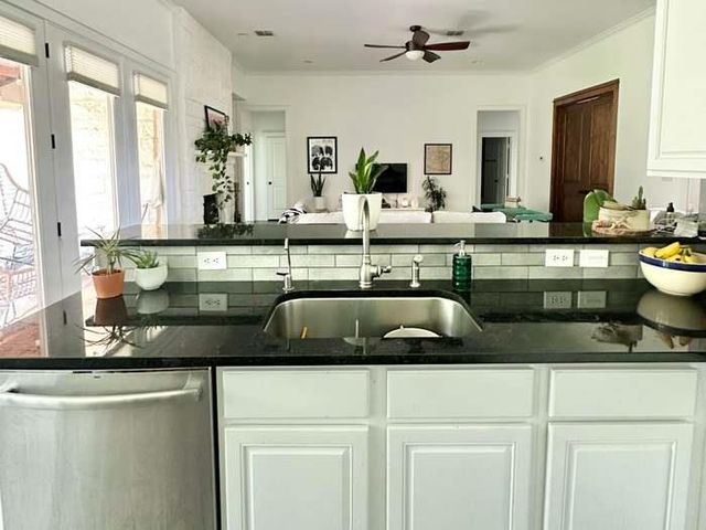 78 Augusta DR, Wimberley, TX 78676