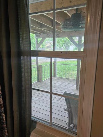 9 Pioneer Place, Kimberling City, MO 65686