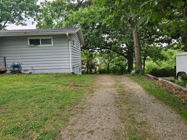 9 Pioneer Place, Kimberling City, MO 65686