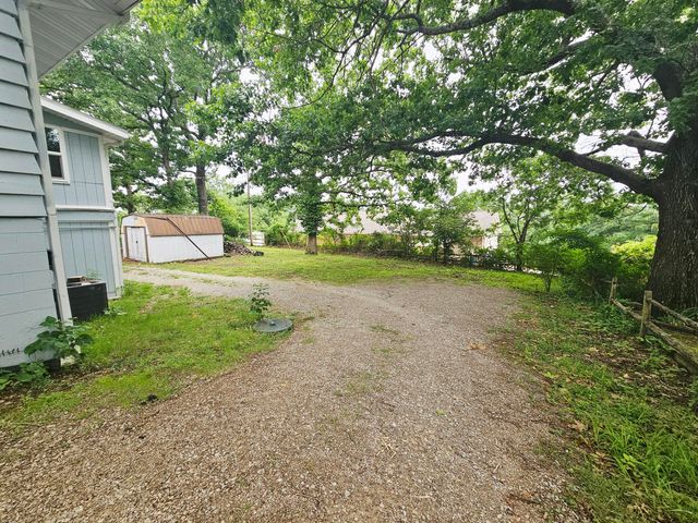9 Pioneer Place, Kimberling City, MO 65686