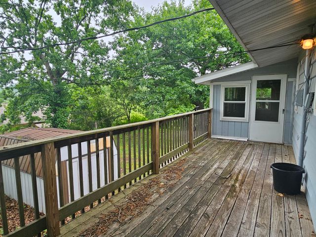 9 Pioneer Place, Kimberling City, MO 65686