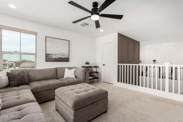 18609 W DIANA Avenue, Waddell, AZ 85355