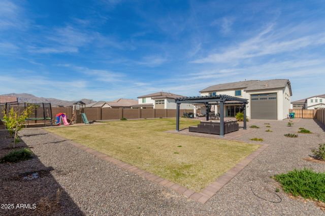 18609 W DIANA Avenue, Waddell, AZ 85355