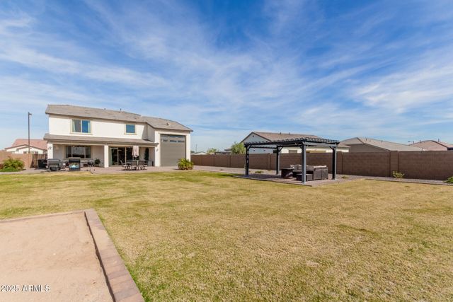 18609 W DIANA Avenue, Waddell, AZ 85355