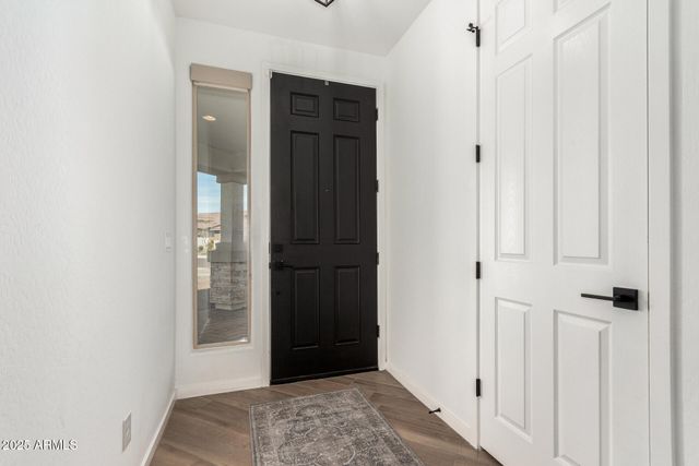 18609 W DIANA Avenue, Waddell, AZ 85355