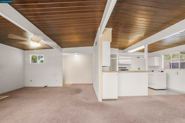 210 Riley Dr, Pacheco, CA 94553