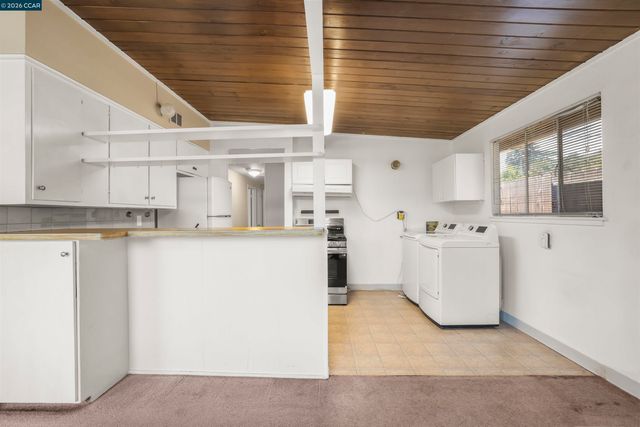 210 Riley Dr, Pacheco, CA 94553