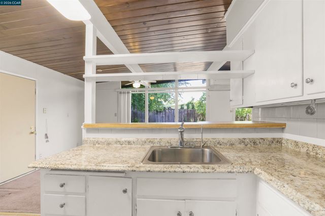 210 Riley Dr, Pacheco, CA 94553