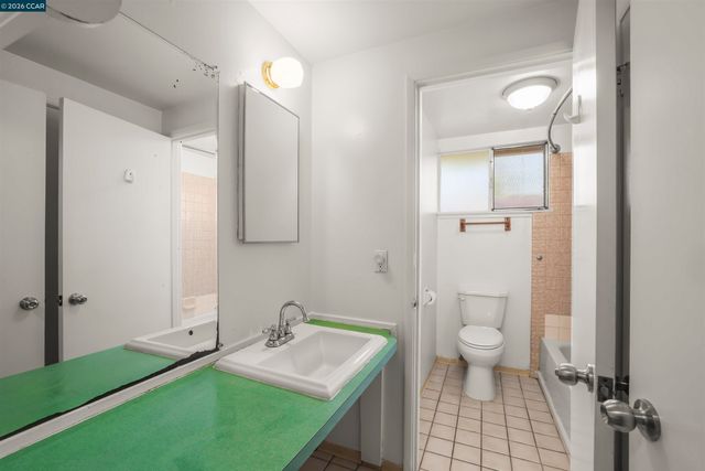 210 Riley Dr, Pacheco, CA 94553
