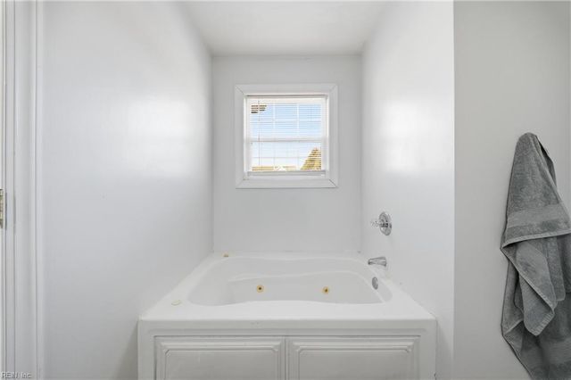 5123 Richard Rd, Virginia Beach, VA 23462