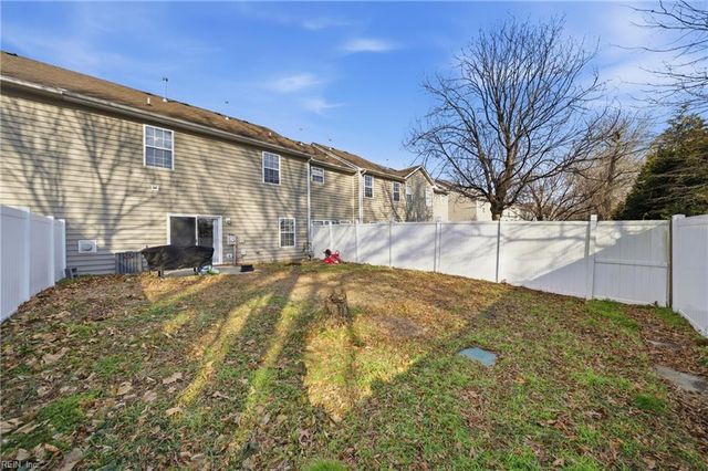 5123 Richard Rd, Virginia Beach, VA 23462