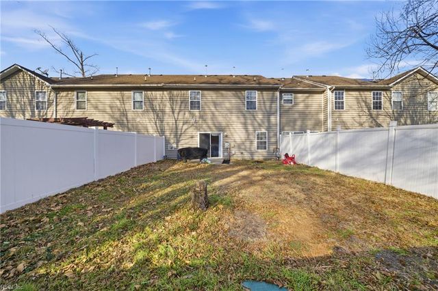 5123 Richard Rd, Virginia Beach, VA 23462