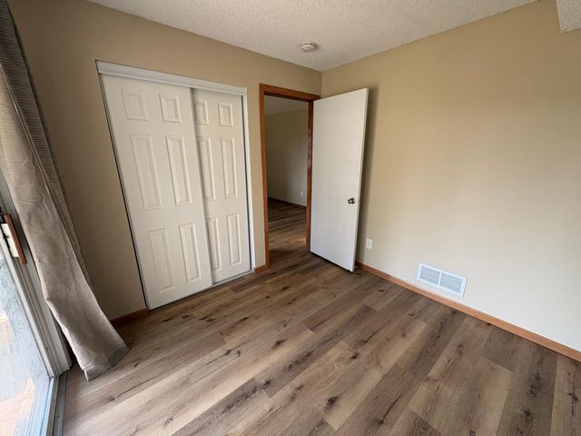 5655 Otter View Trail, White Bear Lake, MN 55110