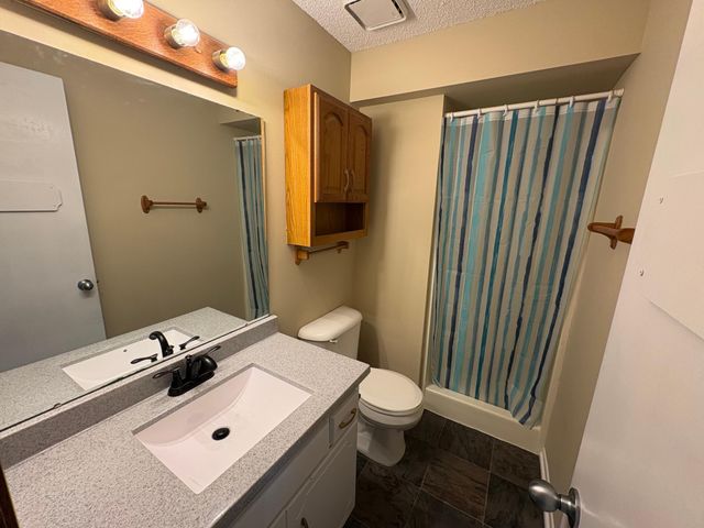 5655 Otter View Trail, White Bear Lake, MN 55110