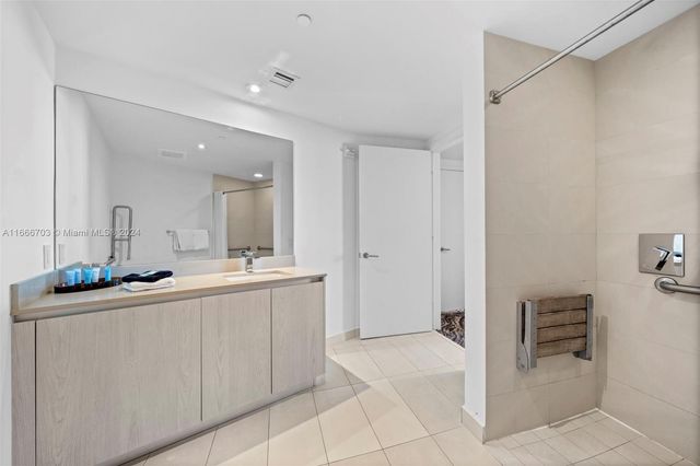 4111 S Ocean Dr 1406, Hollywood, FL 33019