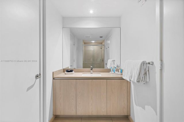 4111 S Ocean Dr 1406, Hollywood, FL 33019