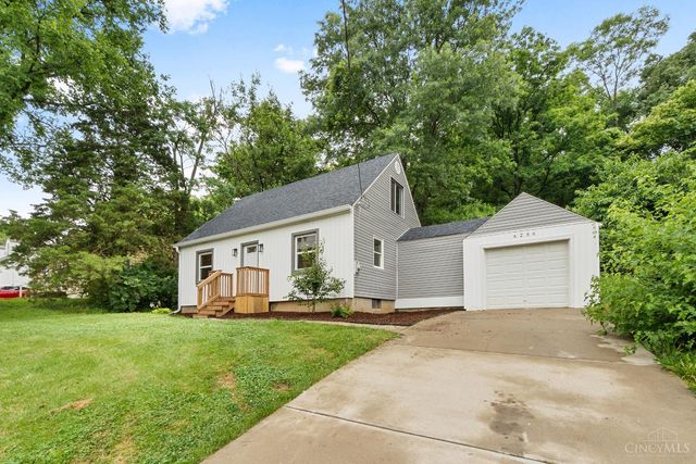 6236 Stewart Road, Silverton, OH 45227