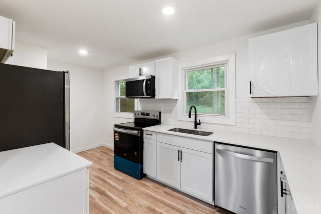 6236 Stewart Road, Silverton, OH 45227