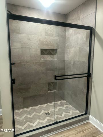 540 Henderson Road, Pigeon Forge, TN 37863