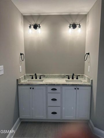 540 Henderson Road, Pigeon Forge, TN 37863