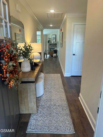 540 Henderson Road, Pigeon Forge, TN 37863