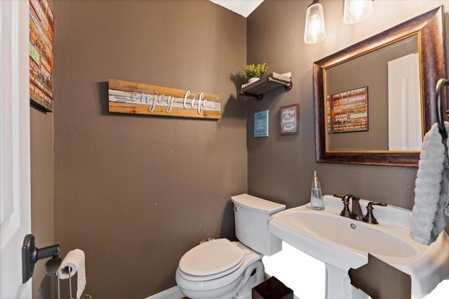 28515 Champions Ridge Road, Magnolia, TX 77354