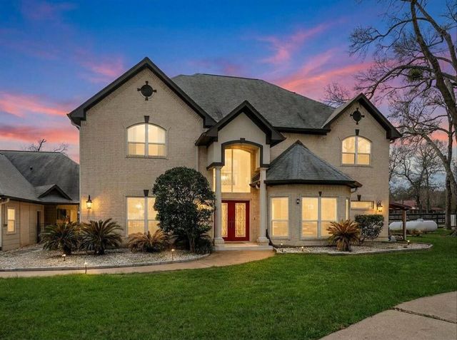 28515 Champions Ridge Road, Magnolia, TX 77354