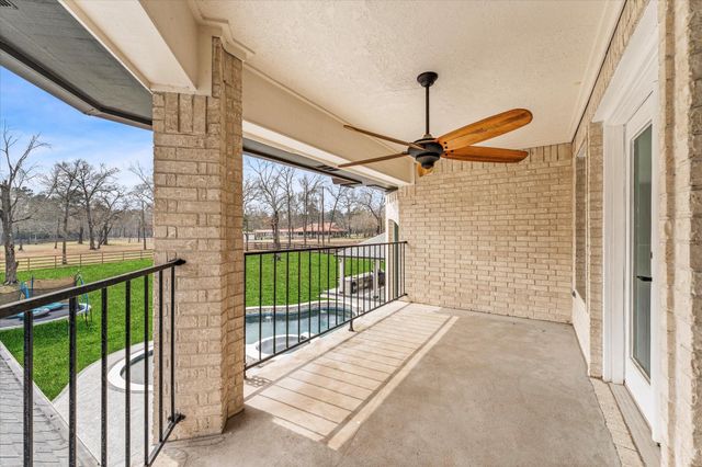 28515 Champions Ridge Road, Magnolia, TX 77354